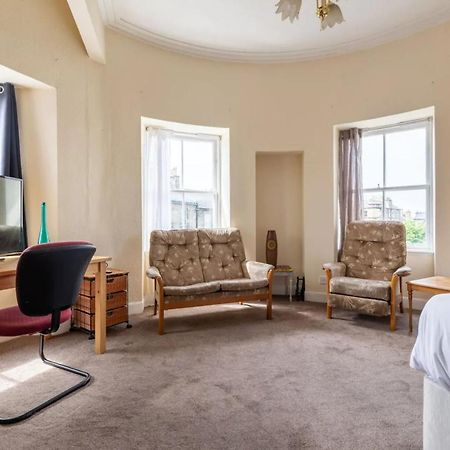 Cosy 2 Bedroom In Edinburgh Old Town ภายนอก รูปภาพ